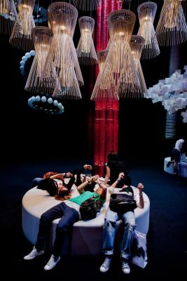 salone del mobile, installazione metamorfosis presso superstudiopi, Milano